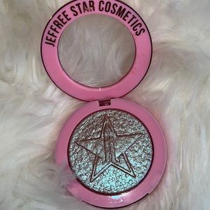 Jeffree Star Cosmetics Supreme Frost Highlighter (hypothermia)
